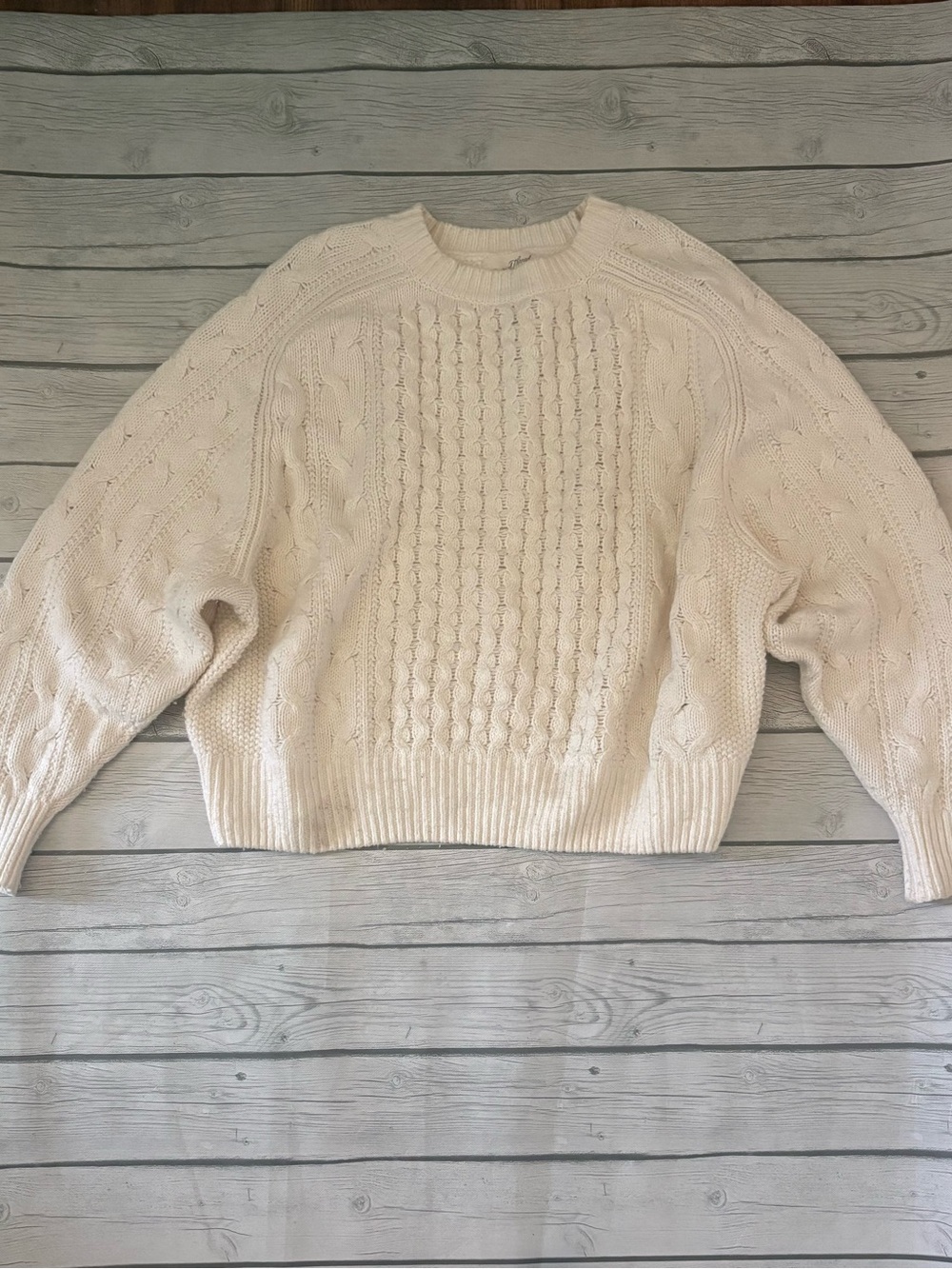 Universal Thread Cream Cable Knit Crewneck Sweater